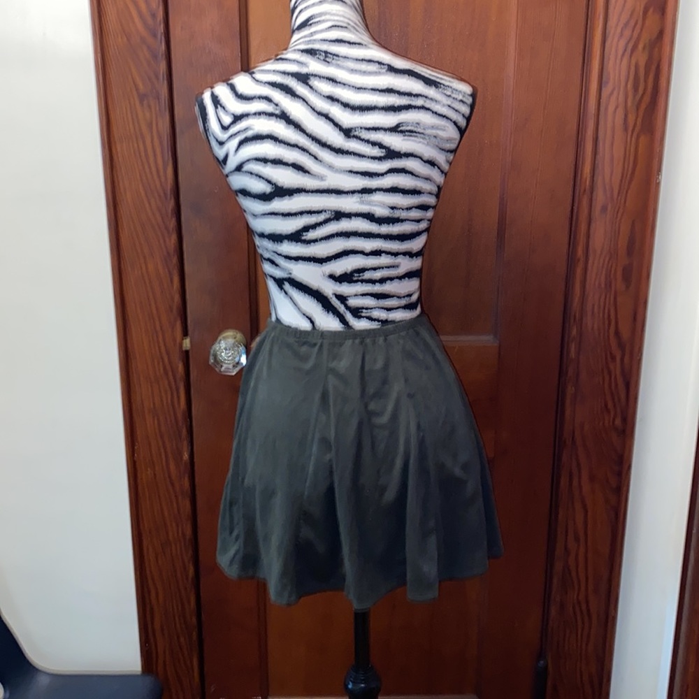 Brandy Melville olive suede feel skirt one size - Picture 2 of 4